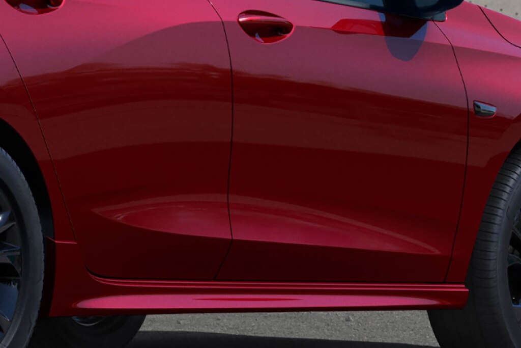 A saia lateral da versão RS traz um acabamento mais robusto