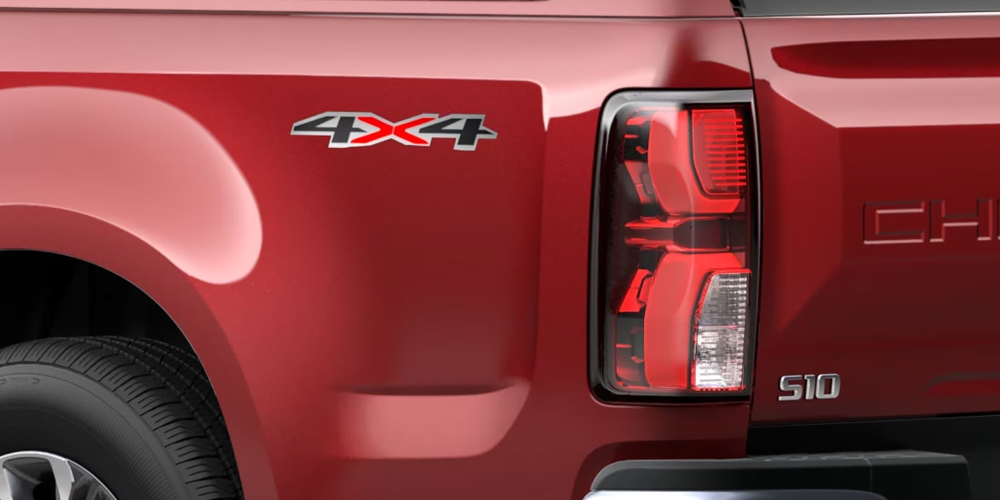 O Design da traseira da Chevrolet S10 é imponente e destaca o logo 4x4
