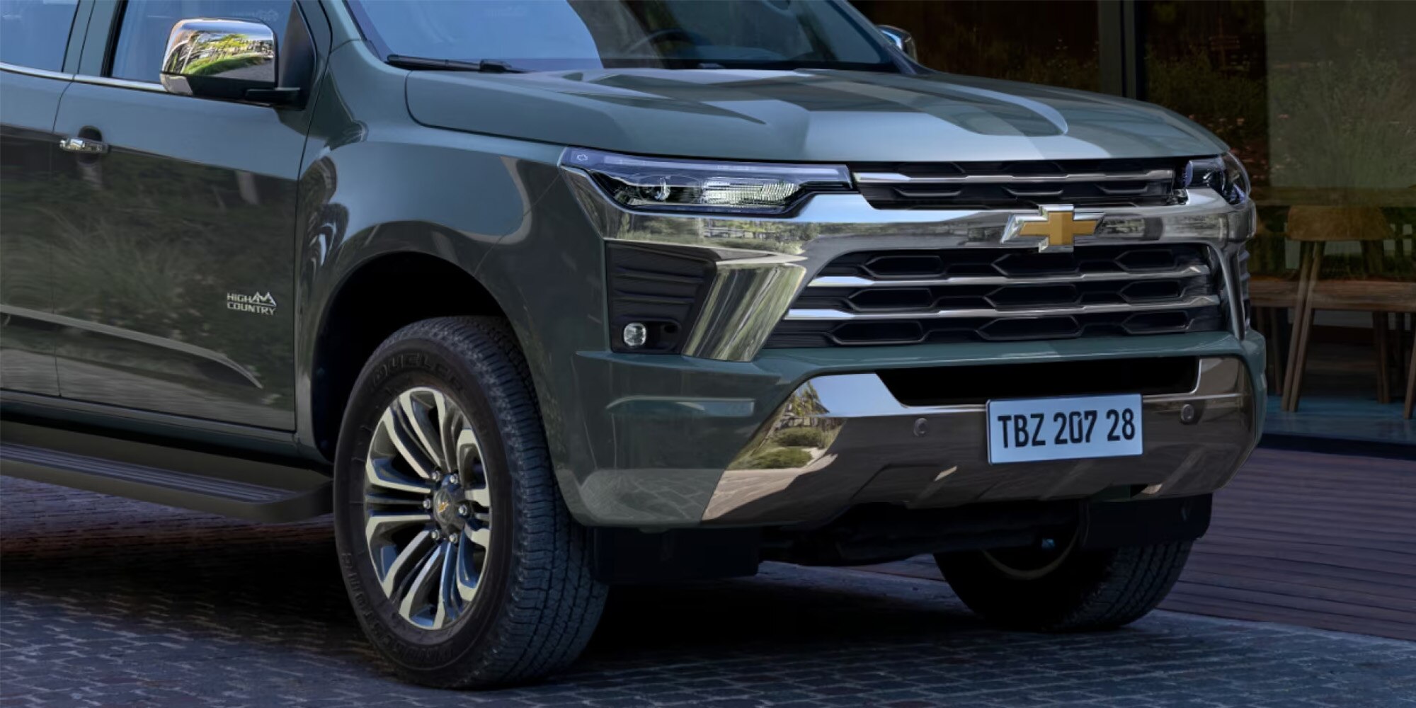 Grade frontal cromada e faróis em LED da Chevrolet Trailblazer